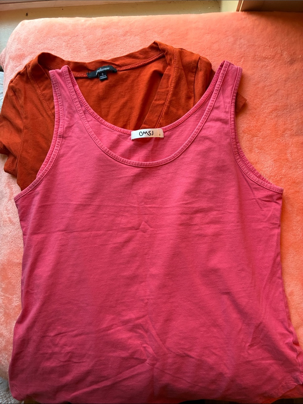 Bundle Of 3, Cotton Blend Women’s Tops In Size Small- 2 V-Necks & A Coral Tank - Picture 4 of 14